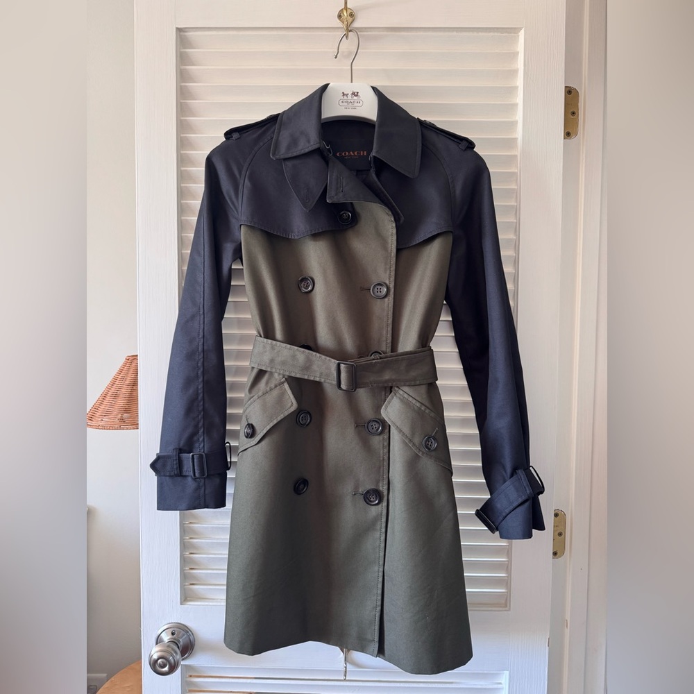 Women’s COACH Trench Coat Jacket XS Like New Black & Green